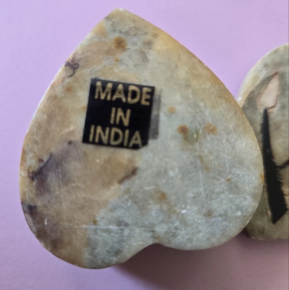 Vintage Soapstone Heart Trinket Box Floral Inlay Hand Carved Jali 2” - Picture 2 of 6